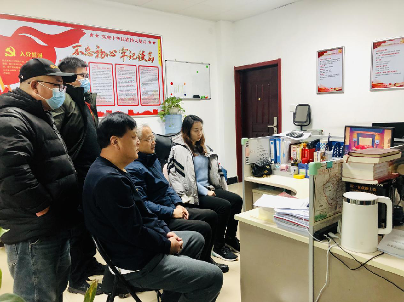 赫喆团支部组织观看“学习贯彻党的十九届六中全会精神12集系列短视频”主题活动