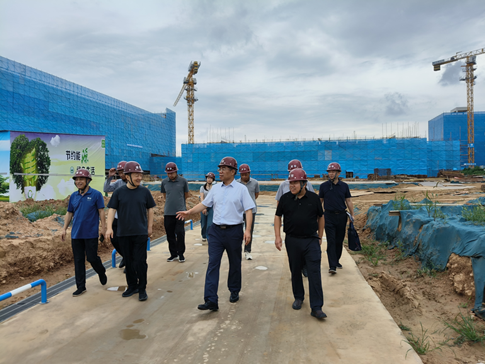 dcbox小金库官网党委书记、董事长汪洋到六十七高级中学项目调研项目建设工作